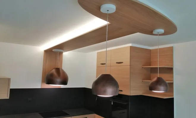 Plafonnier de cuisine, éclairage indirect. Hotte FALMEC et luminaires assortis. UNIK création Hazebrouck